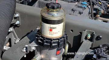 fleetguard fuel filter
